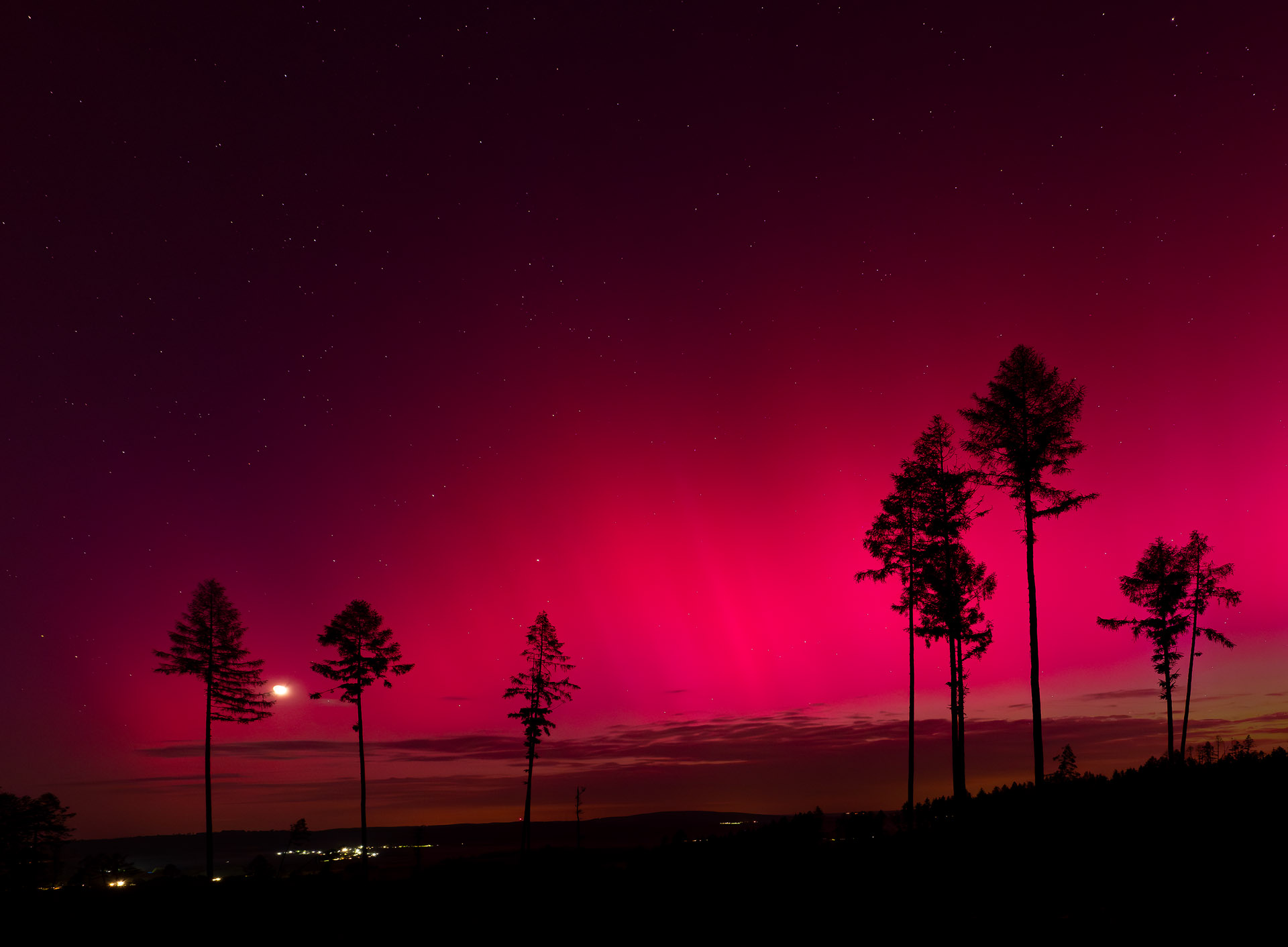 Red aurora borealis in Czech Republic, May 2024